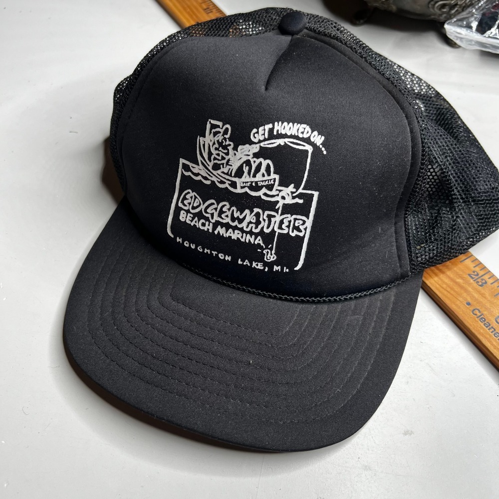 Vintage San Sun Edgewater Beach Marina Houghton Lake MI Trucker Hat Black Cap